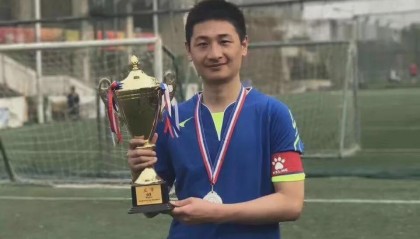 九游娱乐官方入口-河南丨这就是米兰圈的球星｜席振翔：十五载中场魂，8号先生的闲庭信步