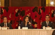 太罕见！蓝营集体为郑丽文撑腰，10位县市长表态，蒋万安瞒不住了